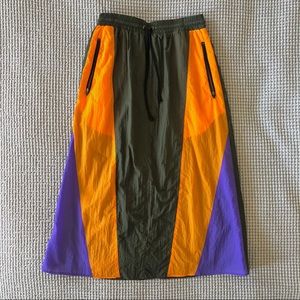 SOLD. Kurt Lyle Patrona Skirt Size S